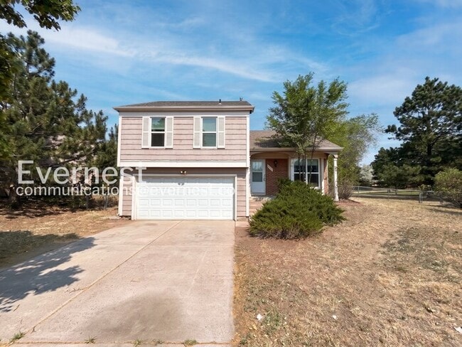 Building Photo - 2702 Dickens Dr