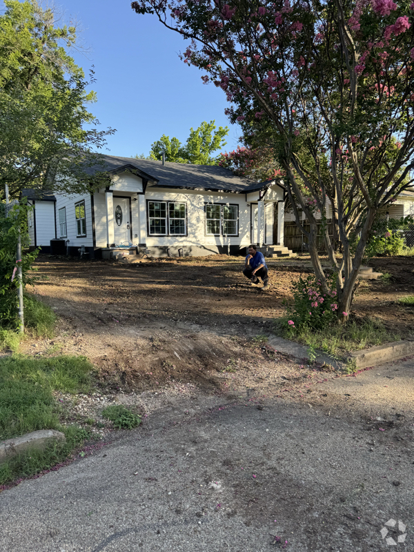 Building Photo - 1612 Live Oak Ave Rental