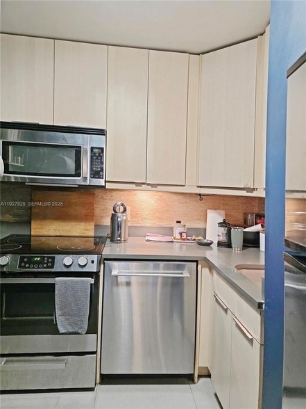 Photo - 800 West Ave Unit 524