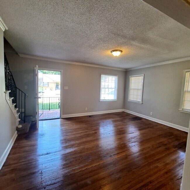 Photo - 3209 N Waynoka Cir