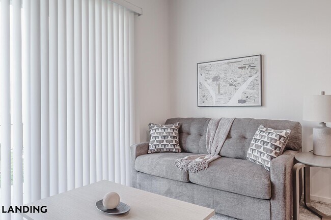 Building Photo - 515 Corso Ln Unit 750