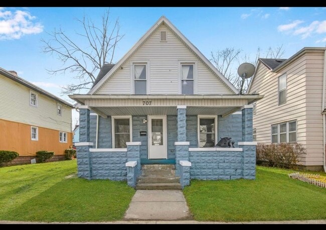 Photo - 707 W Cleveland Ave