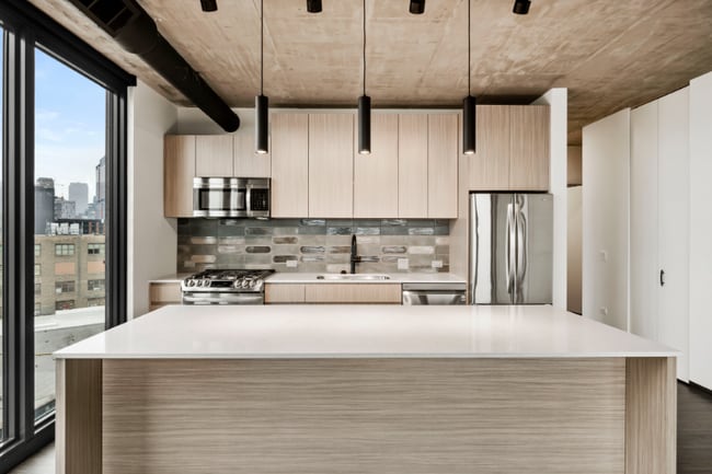 Photo - 1371 W Randolph St