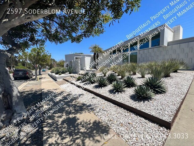 THIS STUNNING MID-CENTURY MODERN HOME ARE ... - THIS STUNNING MID-CENTURY MODERN HOME ARE ...