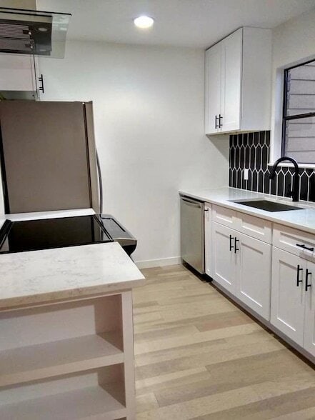 Photo - 824 Banister Ln