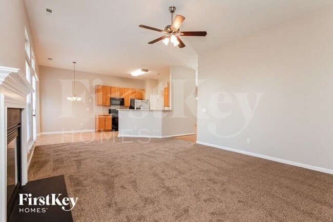 Photo - 2560 McGinnes Pl NW