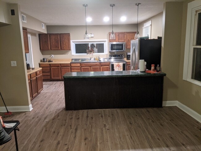 Photo - 8747 N Valley Pike