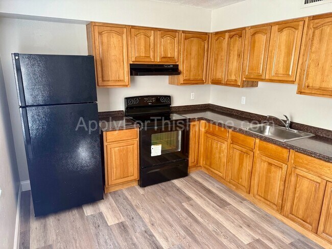 Photo - 2 Bedroom Apartment - Busch Gardens Area Unit Apt. B