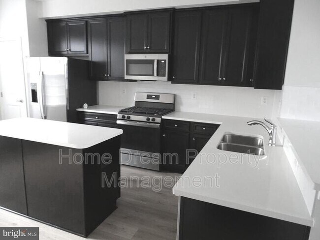 Photo - 1016 Trestle Dr