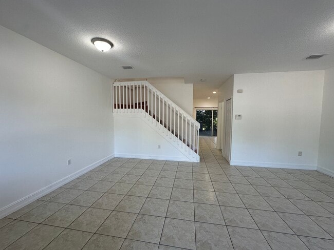 Photo - 1712 SE 31st Ct