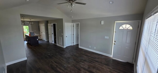 Photo - 285 Creekwood Ave Unit D