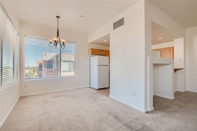 Photo - 2 Bedroom Mid-Rise Condo at PARK AVENUE!