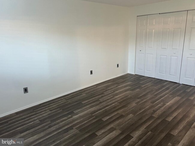 Building Photo - 12405 Hickory Tree Way Unit 613