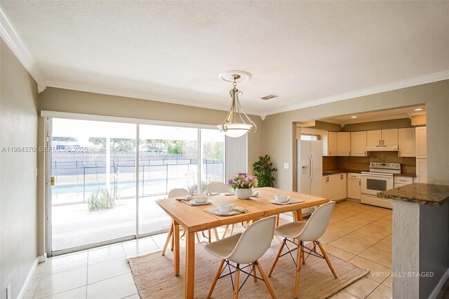 Photo - 4314 Taft St