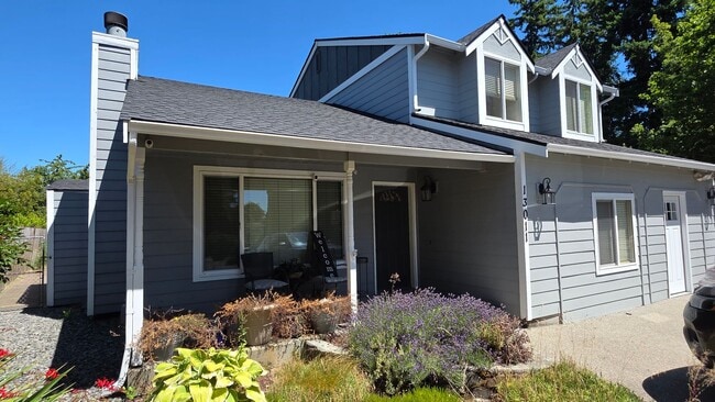 Photo - Heart of Puyallup Stunner; a Must See!