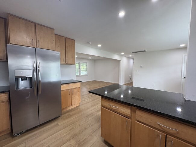 499 Greenwell Ct
