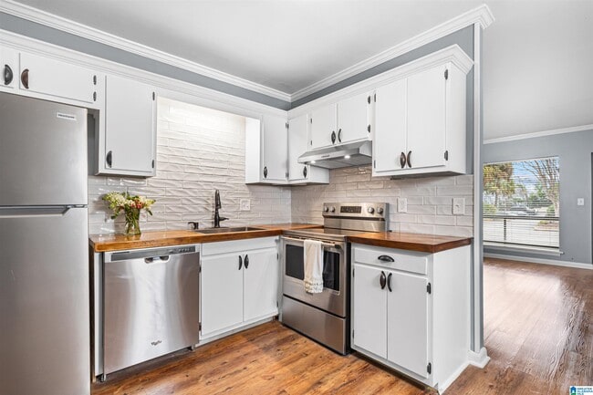 Building Photo - 5757 Hanover Cir Unit Condo