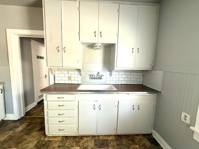Photo - 336 D St NW