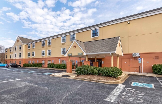 Furnished Studio-Greenville - Airport