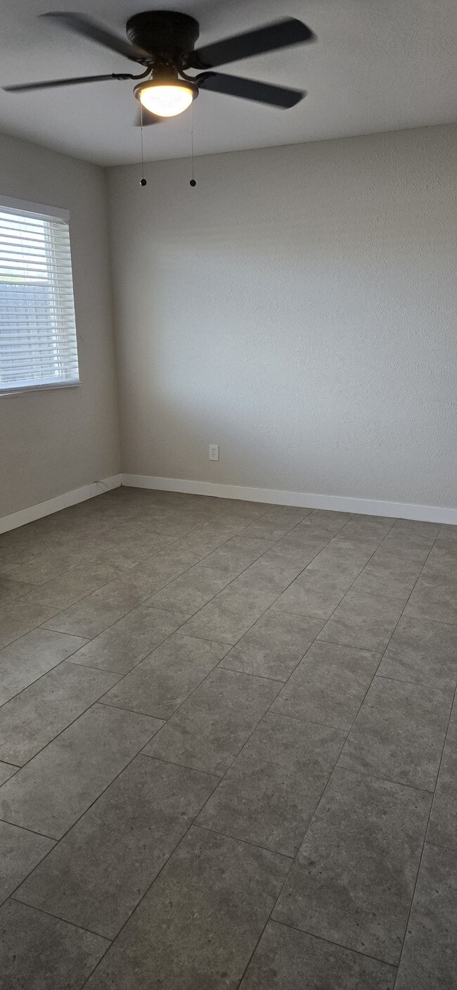 Photo - Newly Remodeled Single Story 2-Bed 1-Bath Apartment