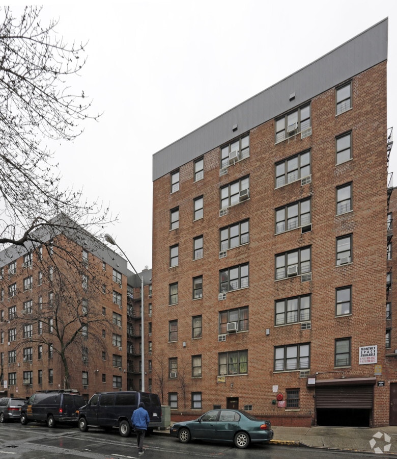 Photo - 148-28 88th Avenue