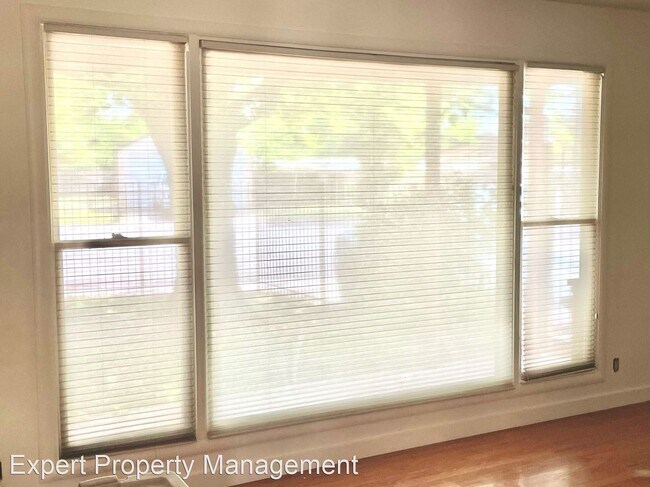 Photo - 2 br, 2 bath House - 1411 Arcade Blvd