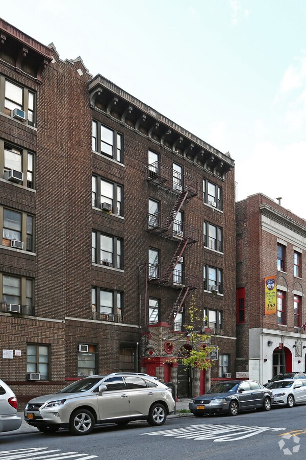 Photo - 33-35 Vermilyea Ave