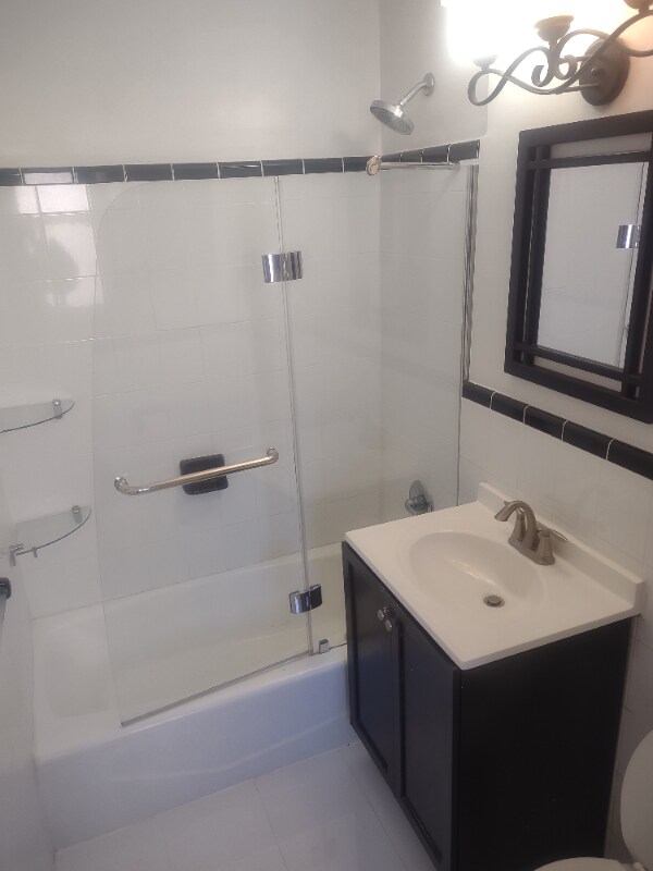 Photo - E. 58th St, 2nd Ave Unidad 5