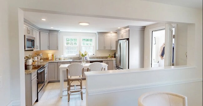 Photo - 161 Wayside Rd