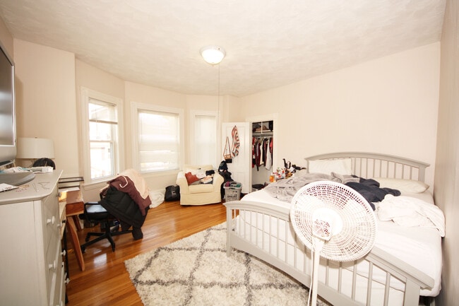 Photo - 62 Bedford St Unit 2