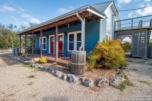 Photo - 14254 TX-16