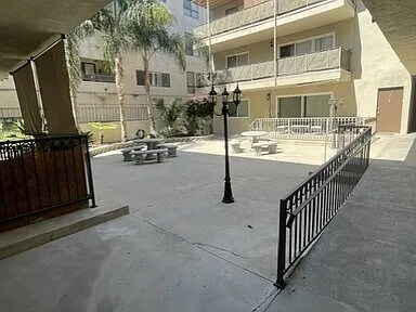 Photo - Willis Manor Apartments
