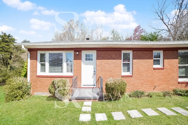 Building Photo - It’s time to invest in yourself by investi... Rental