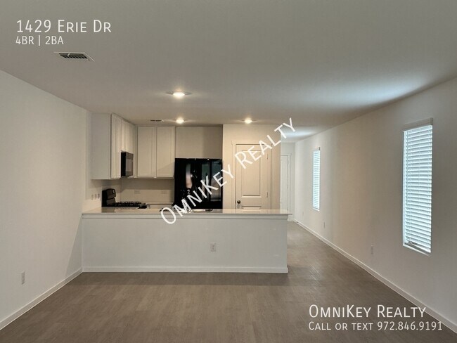 Photo - 1429 Erie Dr