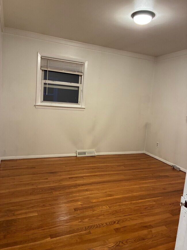 147 Saint Joseph Blvd Unidad 1
