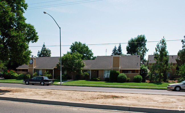 Westmarc Apartments - Westmarc Apartments
