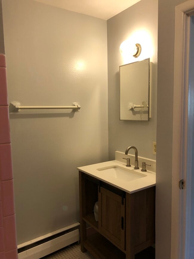 Photo - 1 Bedroom Apartment-St. Francis Unit 16