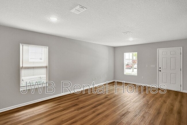 Photo - 2335 Broadway Ave