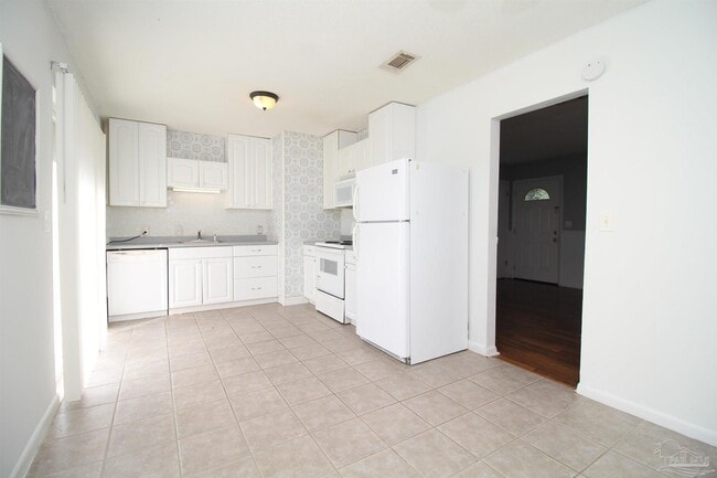 Photo - 4859 Crowder St