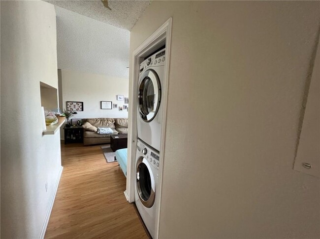 Photo - 2706 Salado St Unidad 302