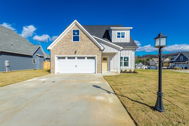 Building Photo - 5085 Oop Rd