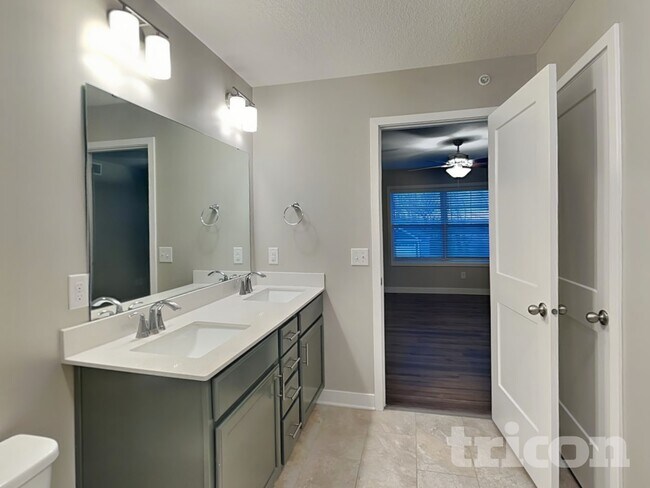 Photo - 13827 102nd Pl N