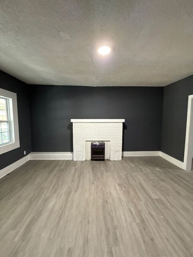 Photo - 3164 Yale Ave