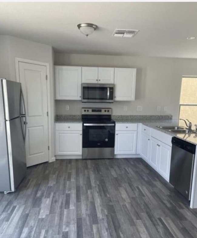 Photo - 137 W Bobcat Pl