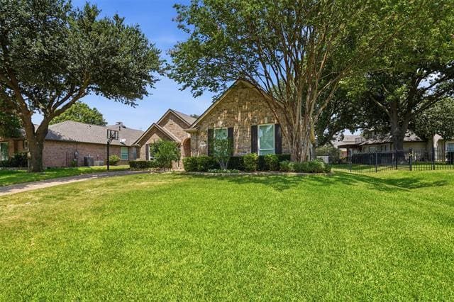 Photo - 900 Muirfield Dr