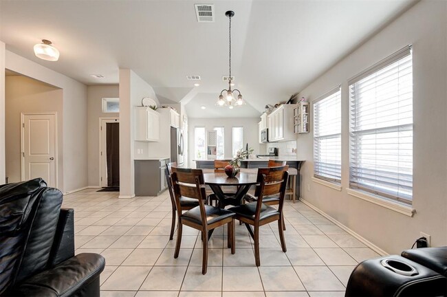 Photo - 465 Compass Dr