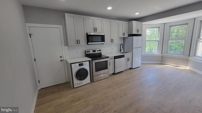 Building Photo - 4663 Umbria St Rental