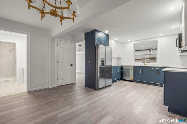 Photo - 93 Sunnyside Ave