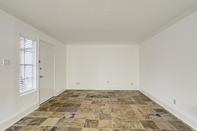 Building Photo - 2418 Mimosa Dr Unit 5 Rental