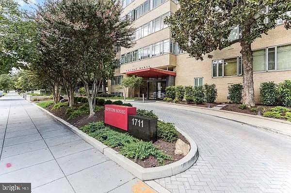 Building Photo - 1711 Massachusetts Ave NW Unit 823 Rental